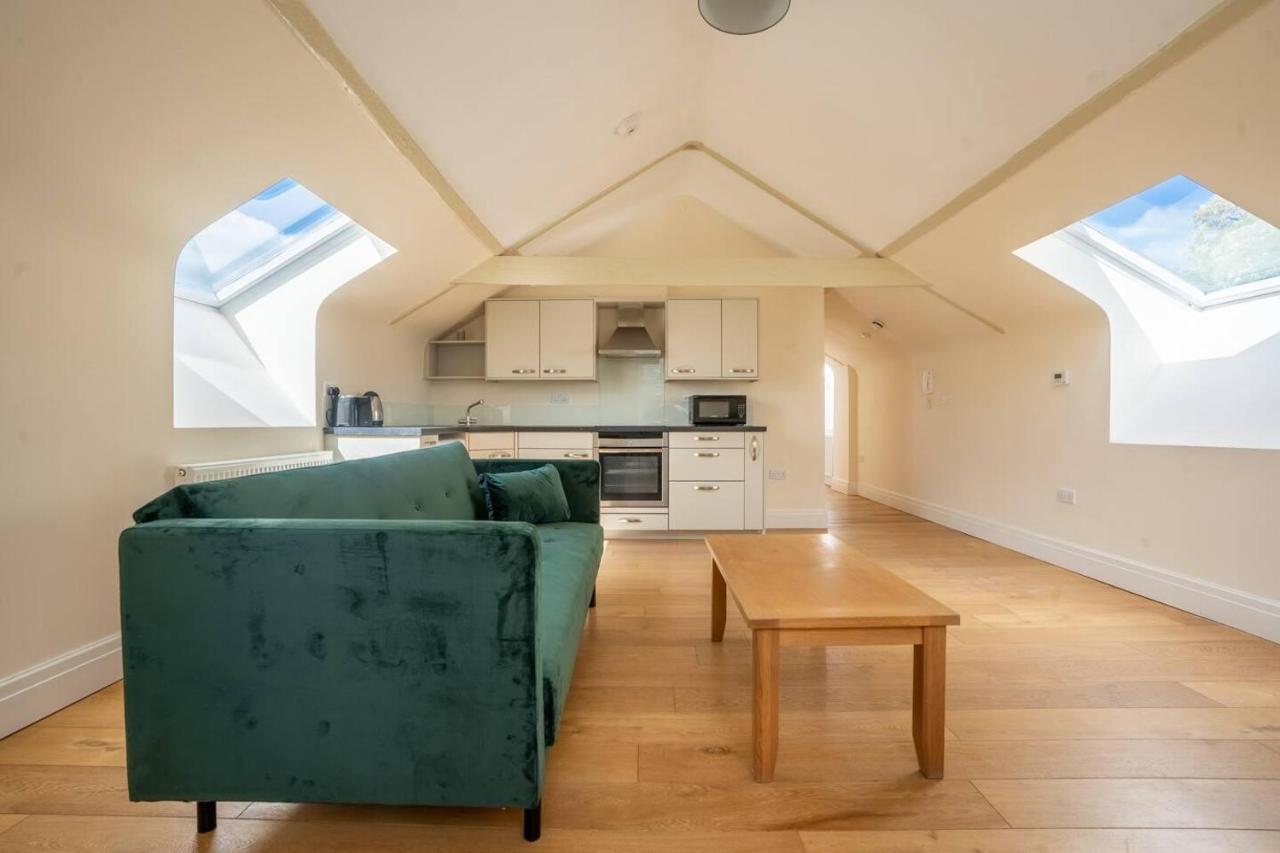ニューポートCharming 1-Bed Loft In Caerleonアパートメント エクステリア 写真